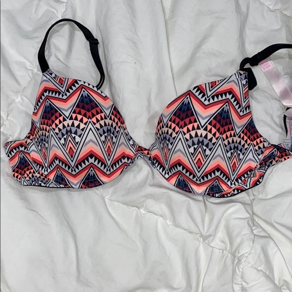 PINK t-shirt bra